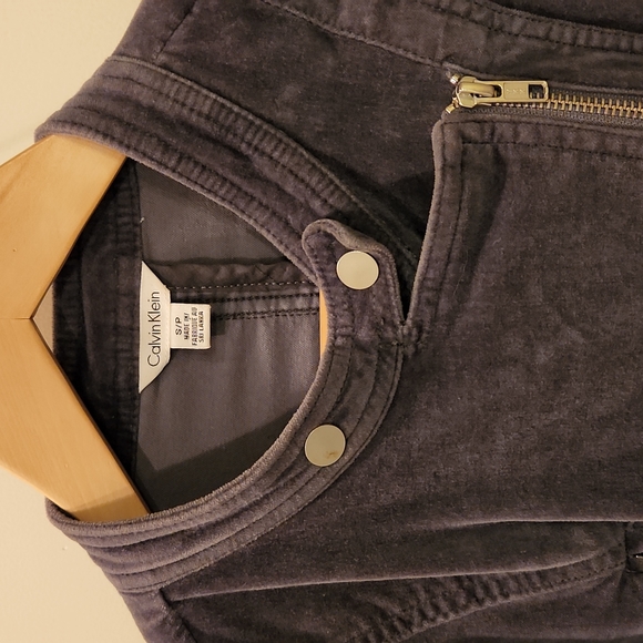 Jacket - Picture 2 of 10